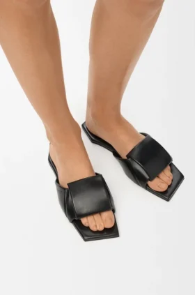 Origami-slipper van lamsleer