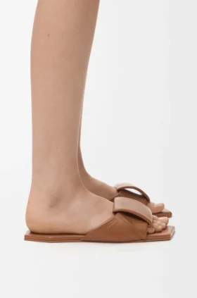 Origami-slipper van lamsleer
