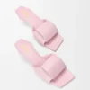 Origami-slipper van lamsleer Origami-slipper van lamsleer