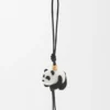Panda-bedeltje van vilt en kalfsleer