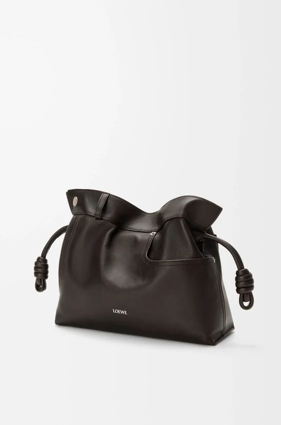 Panta Medium Flamenco-clutch van glanzend kalfsleer Panta Medium Flamenco-clutch van glanzend kalfsleer