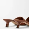 Pebble-slipper van zacht kalfsleer Pebble-slipper van zacht kalfsleer