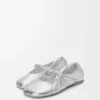 Pebble zachte ballerina van gelamineerd nappa-lamsleer Pebble zachte ballerina van gelamineerd nappa-lamsleer