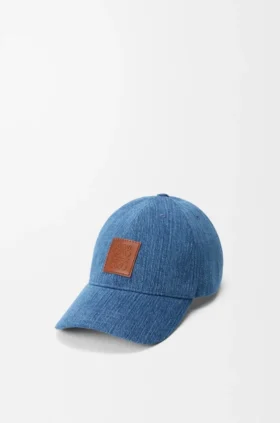 Pet met patch van denim