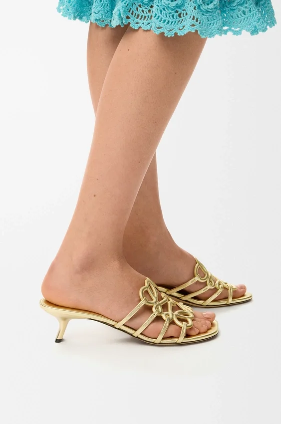 Petal Anagram-slipper van gelamineerd lamsleer Petal Anagram-slipper van gelamineerd lamsleer