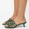 Petal Anagram-slipper van kalfsleer met krokodillenreliëf Petal Anagram-slipper van kalfsleer met krokodillenreliëf