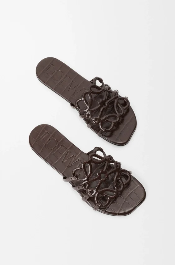 Petal Anagram-slipper van kalfsleer met krokodillenreliëf Petal Anagram-slipper van kalfsleer met krokodillenreliëf