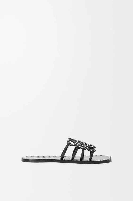 Petal Anagram-slipper van plantaardig gelooid kalfsleer met metallic studs Petal Anagram-slipper van plantaardig gelooid kalfsleer met metallic studs