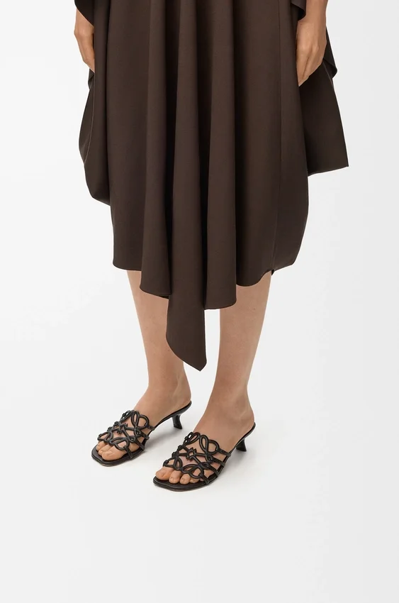 Petal Anagram-slipper van zacht kalfsleer Petal Anagram-slipper van zacht kalfsleer