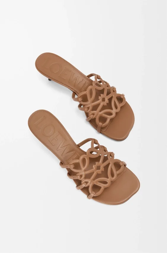 Petal Anagram-slipper van zacht kalfsleer Petal Anagram-slipper van zacht kalfsleer
