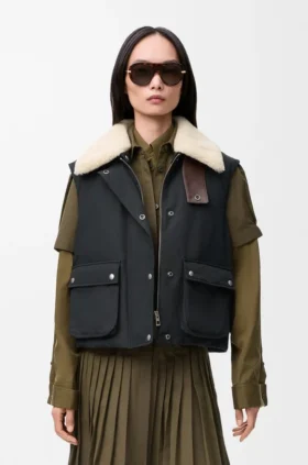 Puffer-vest van een mix van schapenvacht en katoen