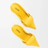 Pumps Origami met achterflap van lamsleer Pumps Origami met achterflap van lamsleer