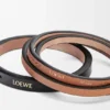 Set van twee armbanden van klassiek kalfsleer Set van twee armbanden van klassiek kalfsleer