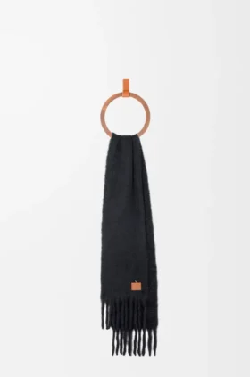 Sjaal van een mengsel van mohair en wol