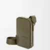 Verticaal crossbodyvakje van satijnkalfsleer Verticaal crossbodyvakje van satijnkalfsleer