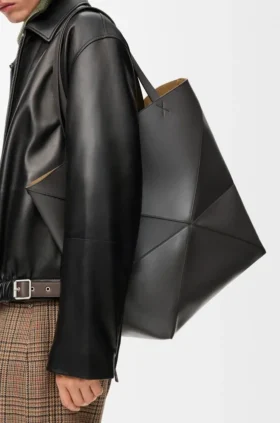 XL Puzzle Fold Tote bag van glanzend kalfsleer XL Puzzle Fold Tote bag van glanzend kalfsleer