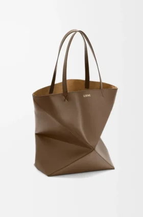 XL Puzzle Fold Tote bag van glanzend kalfsleer XL Puzzle Fold Tote bag van glanzend kalfsleer