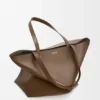 XL Puzzle Fold Tote bag van glanzend kalfsleer XL Puzzle Fold Tote bag van glanzend kalfsleer