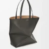 XL Puzzle Fold Tote bag van glanzend kalfsleer XL Puzzle Fold Tote bag van glanzend kalfsleer