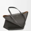 XL Puzzle Fold Tote bag van glanzend kalfsleer XL Puzzle Fold Tote bag van glanzend kalfsleer