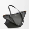 XL Puzzle Fold Tote bag van glanzend kalfsleer XL Puzzle Fold Tote bag van glanzend kalfsleer