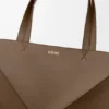 XL Puzzle Fold Tote bag van glanzend kalfsleer XL Puzzle Fold Tote bag van glanzend kalfsleer