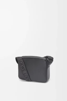 XS Military Messengertas van soepel, glad kalfsleer en jacquard