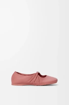 Zachte ballerina met ‘Pebble’-motief van nappa-lamsleer