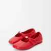 Zachte ballerina met ‘Pebble’-motief van nappa-lamsleer Zachte ballerina met ‘Pebble’-motief van nappa-lamsleer