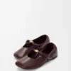 Zachte ballerina met ‘Pebble’-motief van nappa-lamsleer Zachte ballerina met ‘Pebble’-motief van nappa-lamsleer