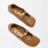 Zachte ballerina met ‘Pebble’-motief van nappa-lamsleer Zachte ballerina met ‘Pebble’-motief van nappa-lamsleer