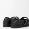 Zachte ballerina met ‘Pebble’-motief van nappa-lamsleer Zachte ballerina met ‘Pebble’-motief van nappa-lamsleer