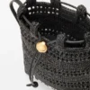 Zakje met trekkoord van raffia Zakje met trekkoord van raffia